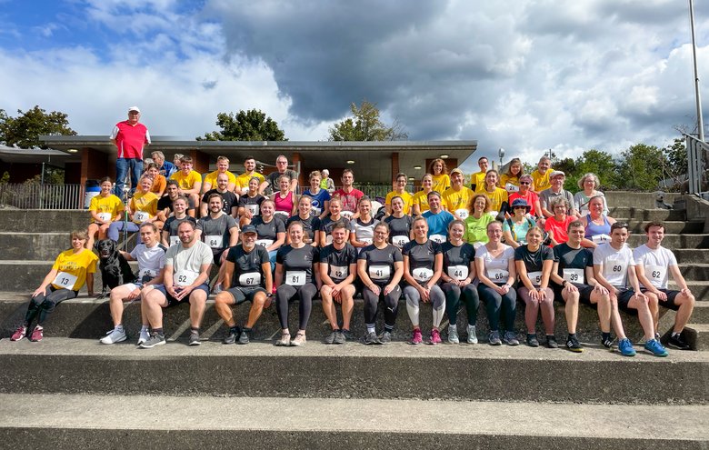 Gruppenfoto der Teilnehmenden am Lauf