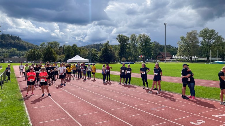 Teilnehmende am Spendenlauf